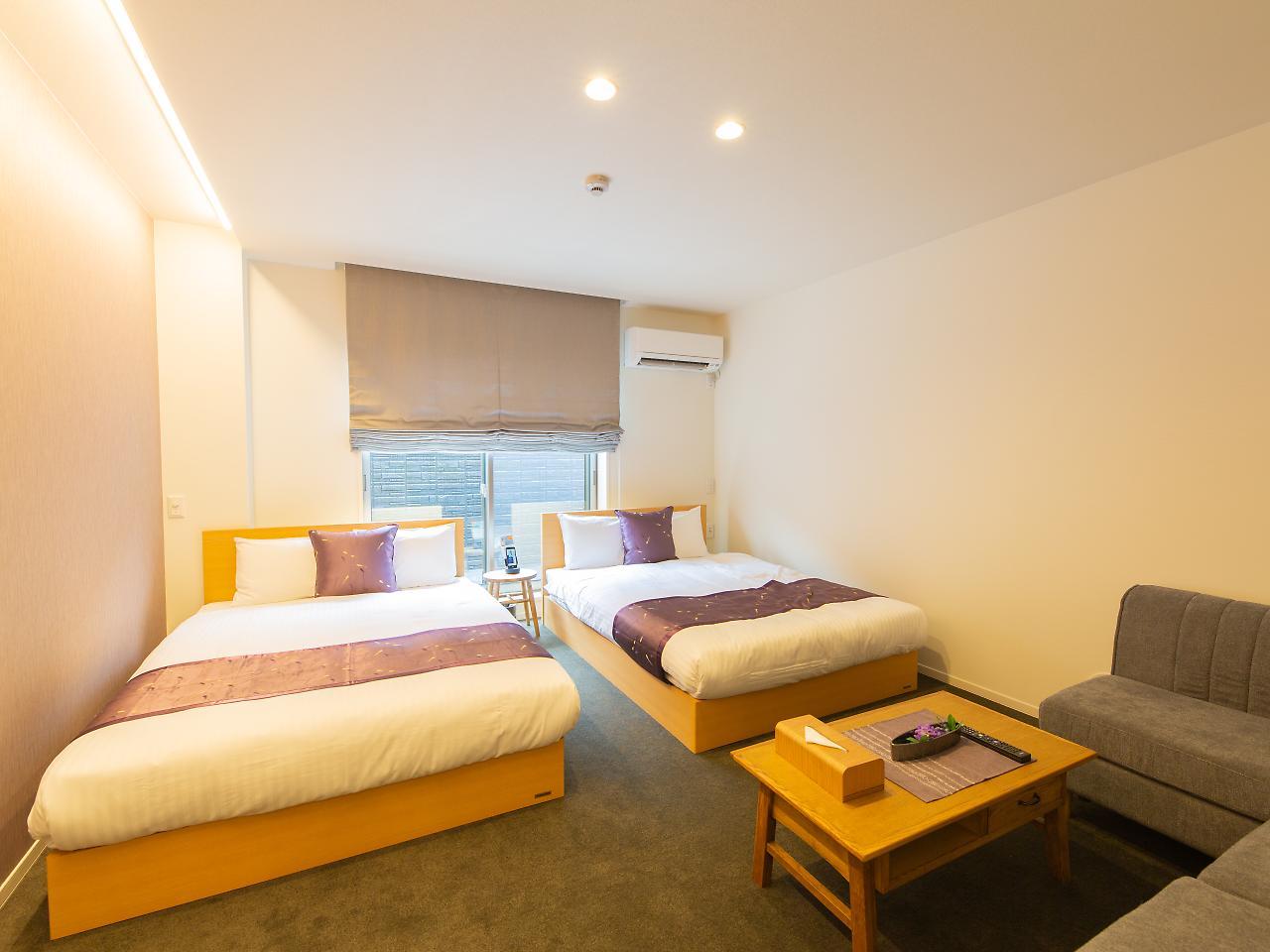 Aparthotel Grand Base Hiroshima Ekimae Esterno foto