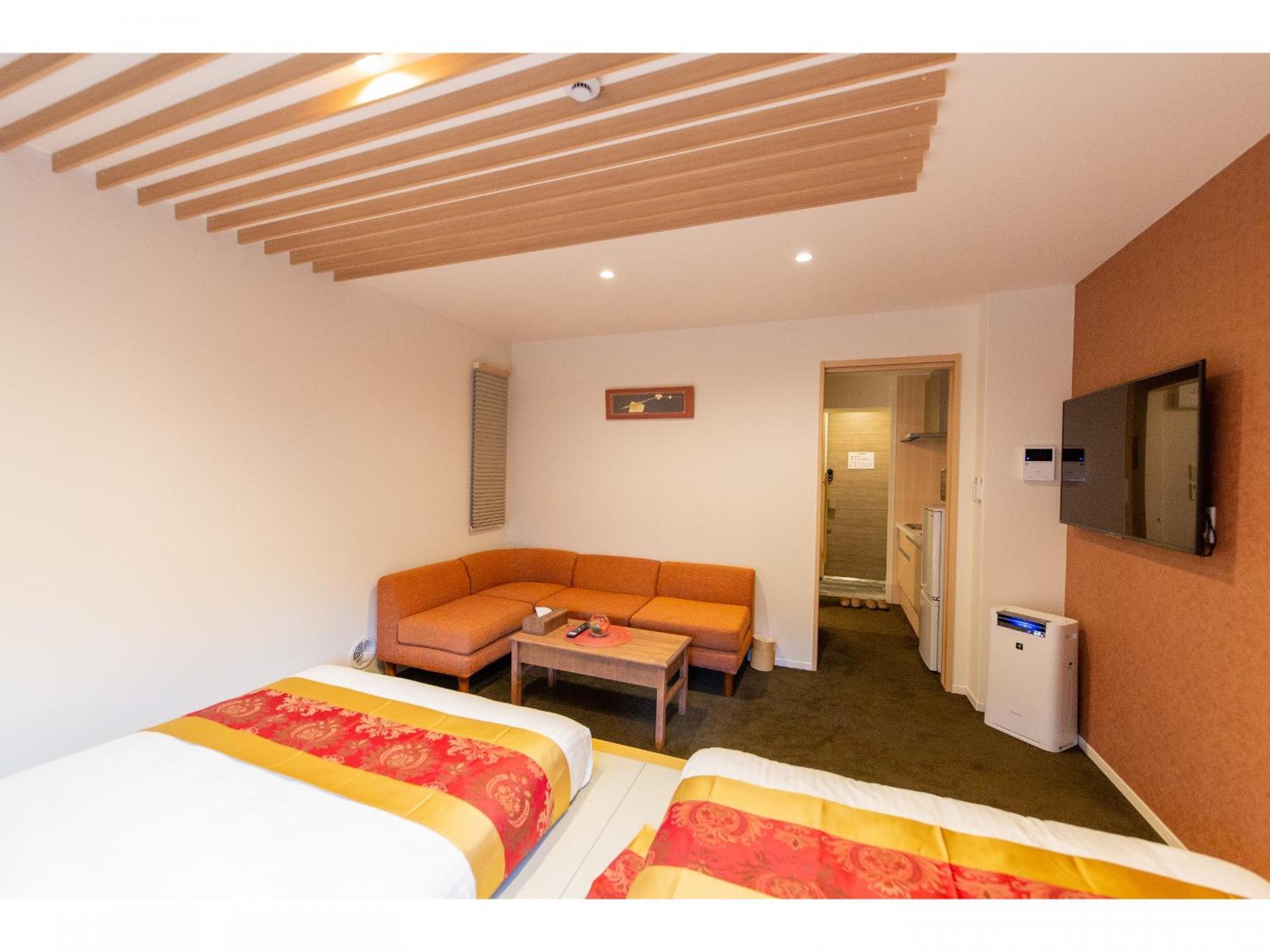 Aparthotel Grand Base Hiroshima Ekimae Esterno foto